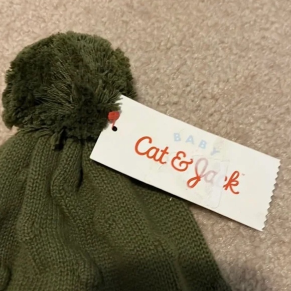 NWT newborn Pom Pom beanie, Cat & Jack, dark olive, unisex, 0-6 months - Picture 3 of 7